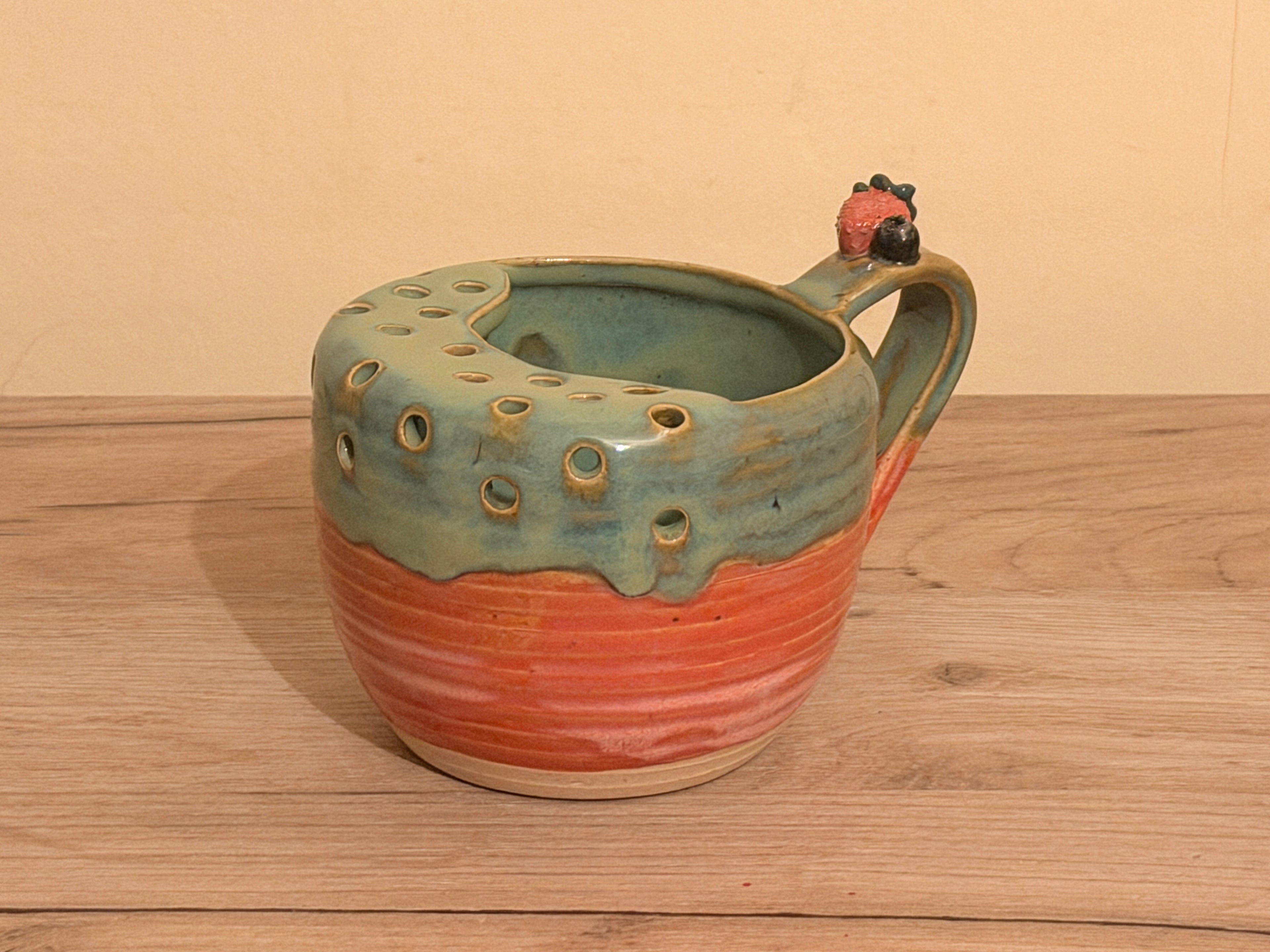 Berry Snack Pot