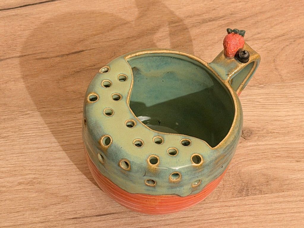 Berry Snack Pot